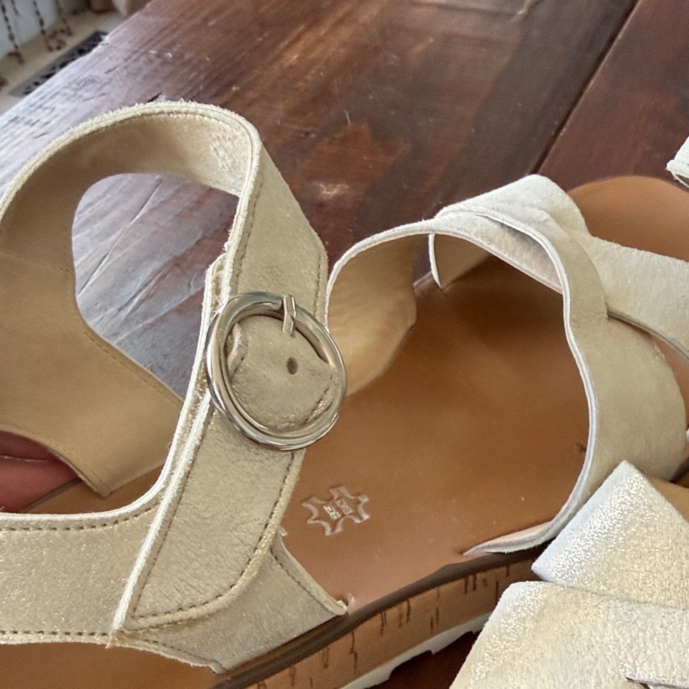 Paul Green Cream Crossover Platform Sandals with Ankle Strap - Picture 8 of 8